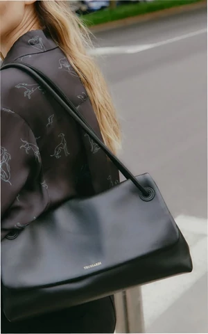 Итальянский бренд Trussardi свернул бизнес в России