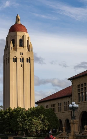 Минюст внес Стэнфордский университет в перечень нежелательных организаций 