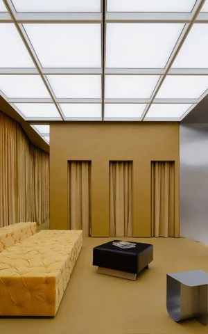 Космос, «Виски-сауэр» и будуар. Добро пожаловать во флагманский магазин Sanchy