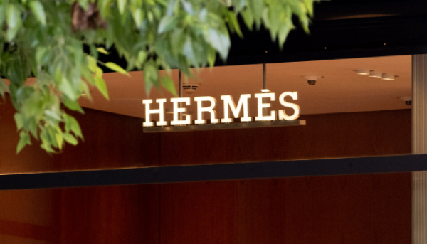 Бутик Hermès.