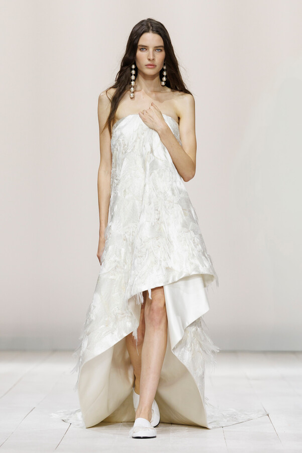 Givenchy весна-лето 2025