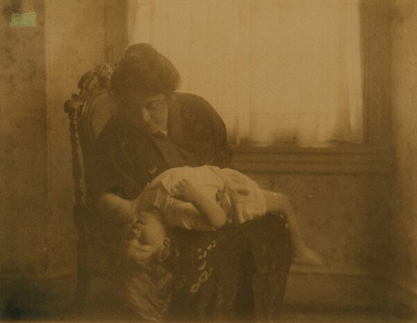 Нанетт и Александр Колдер, 1900 Фото: Eva Watson-Schütze / Wikimedia Commons