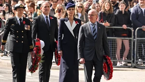 Кейт Миддлтон и принцесса Анна приняли участие в памятных церемониях по случаю Дня АНЗАК в Лондоне