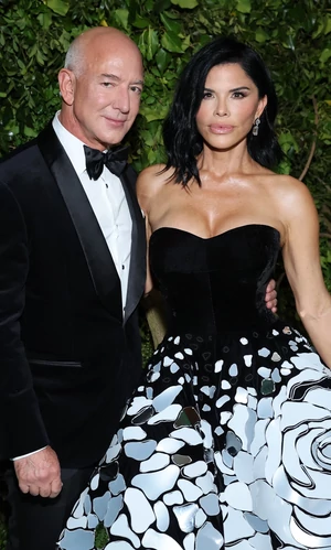 Фонд Джеффа Безоса и Лорен Санчес выделит 34 млн долларов на разработку искусственных тканей