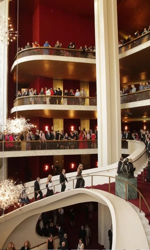 Метрополитен-опера останется без финансовой поддержки Саудовской Аравии