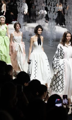 Несколько сотрудников покинули Fashion Factory School