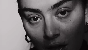 Charli XCX выпустила новую песню Rock Music