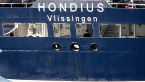 Круизный лайнер MV Hondius прибыл на Тенерифе. Пассажиров проверяют на хантавирус