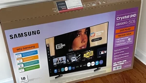 Дуа Липа подала в суд на Samsung: ее изображение использовали на упаковке телевизора