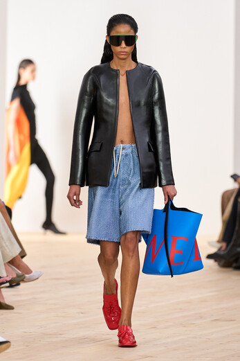 Loewe весна-лето 2026