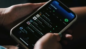 Spotify и Universal Music Group запустят инструмент для создания пользовательских ИИ-каверов и ремиксов