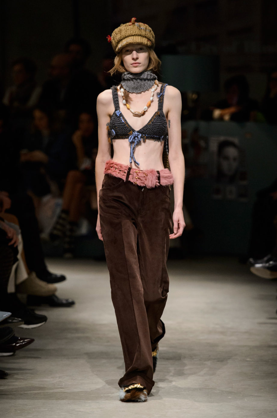 Prada%2C%20%u043E%u0441%u0435%u043D%u044C-%u0437%u0438%u043C%u0430%202017/2018