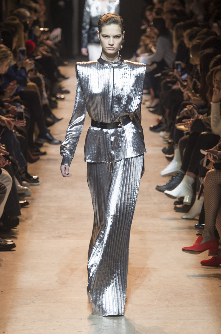 Thierry%20Mugler%2C%20%u043E%u0441%u0435%u043D%u044C-%u0437%u0438%u043C%u0430%202017/2018