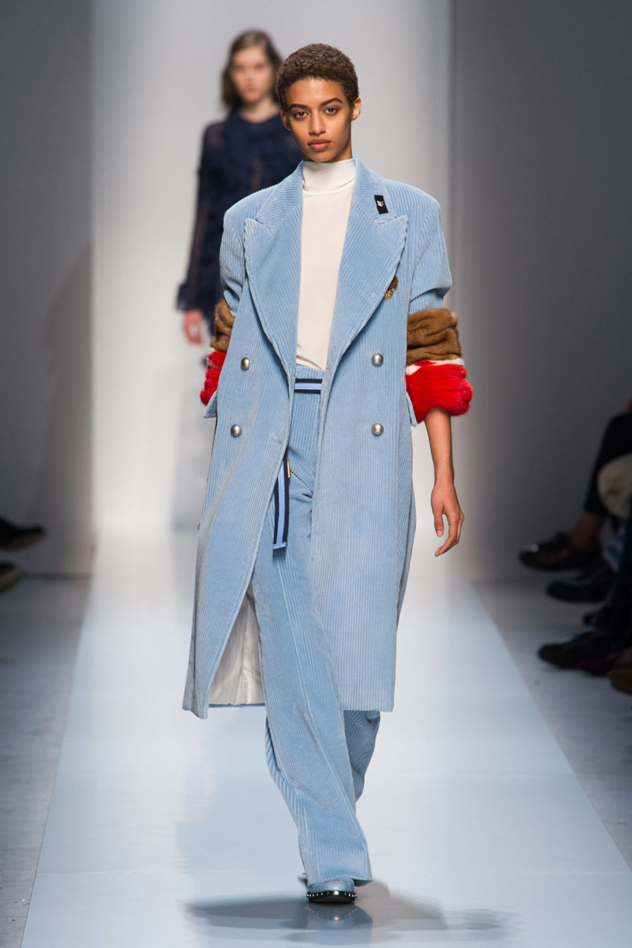 Ermanno%20Scervino%2C%20%u043E%u0441%u0435%u043D%u044C-%u0437%u0438%u043C%u0430%202017/2018