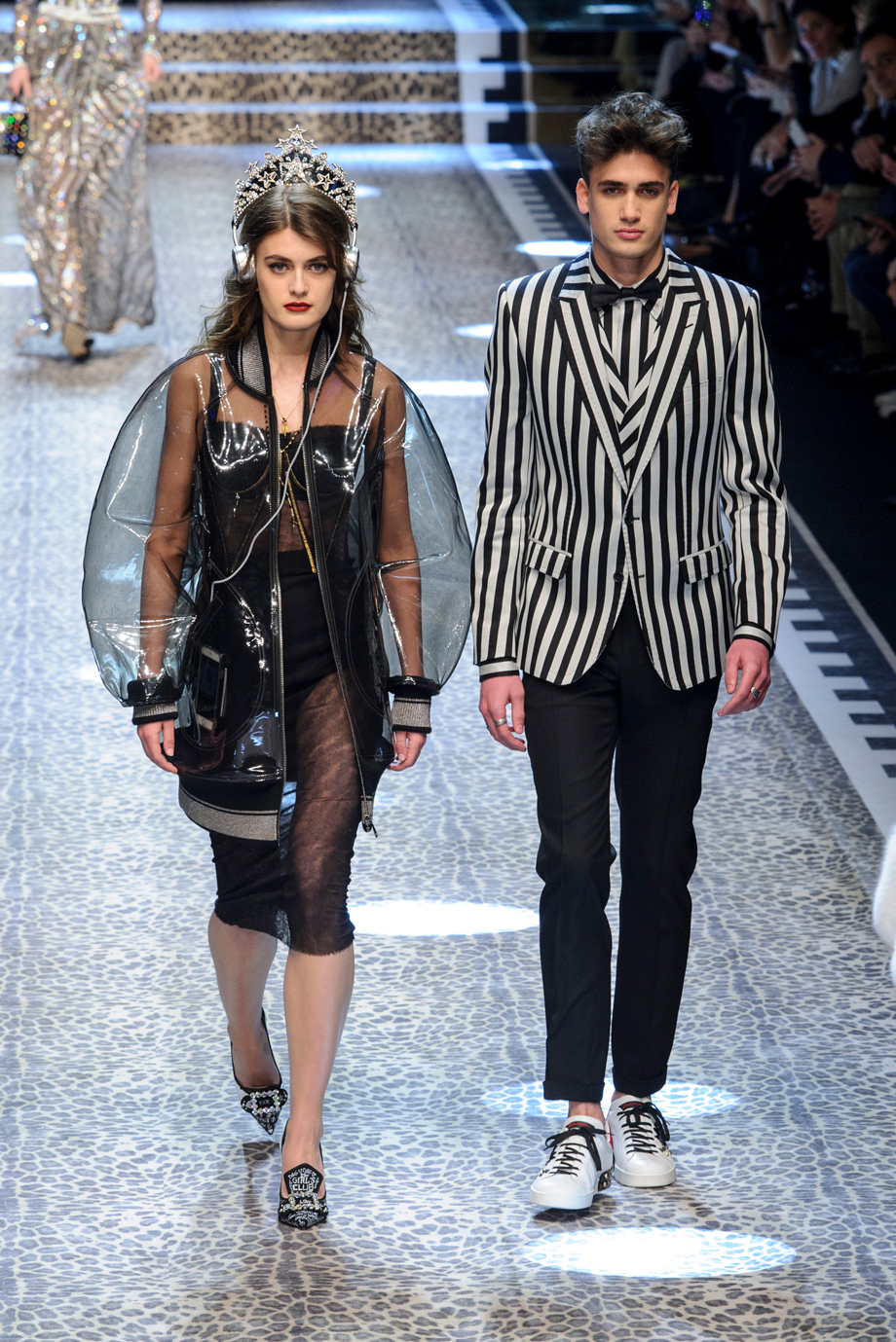 Dolce%20%26%20Gabbana%2C%20%u043E%u0441%u0435%u043D%u044C-%u0437%u0438%u043C%u0430%202017/2018