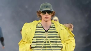 Тележки на пляже и доски для серфинга: Louis Vuitton представили мужскую коллекцию