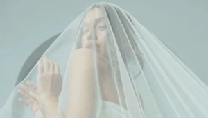Как определить, что свадебное платье — то самое? По слезам. Берите пример с Анфисы Ибадовой