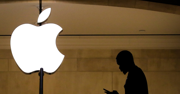 Apple подали в суд на Open AI