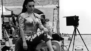 Charli XCX появилась в комплекте Daniil Antsiferov в своем новом клипе Camera