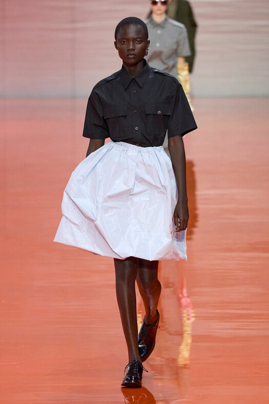 Prada весна-лето 2026
