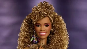 Mattel выпустили коллекционную Барби в образе Уитни Хьюстон