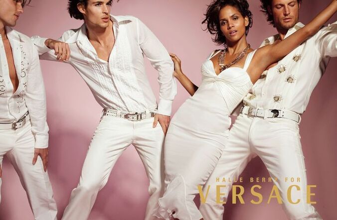 Хэлли Берри ф Versace весна-лето 2006