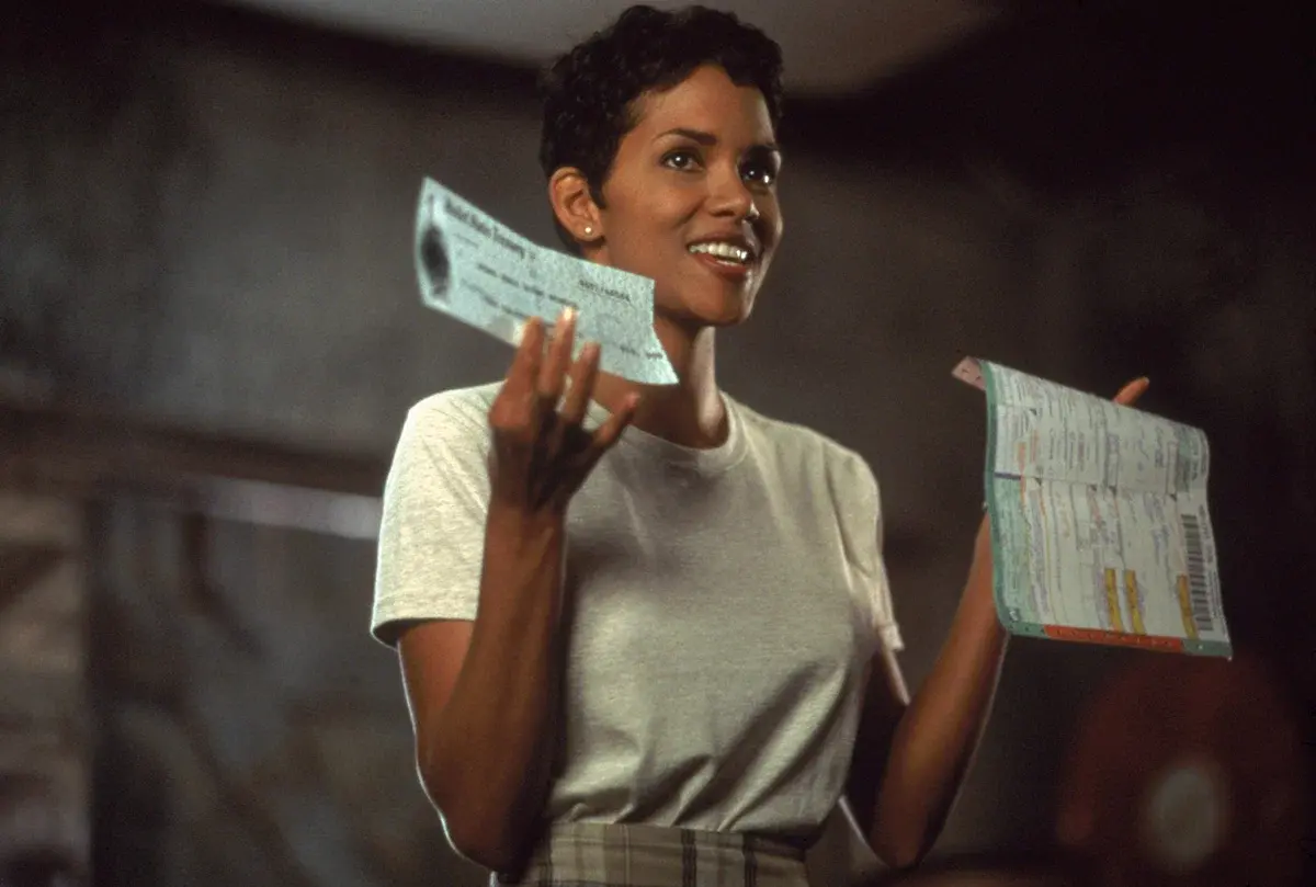 Хэлли Берри «В погоне за солнцем», 1996