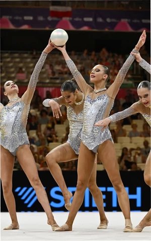 Российские гимнастки стали чемпионками мира в командном многоборье 