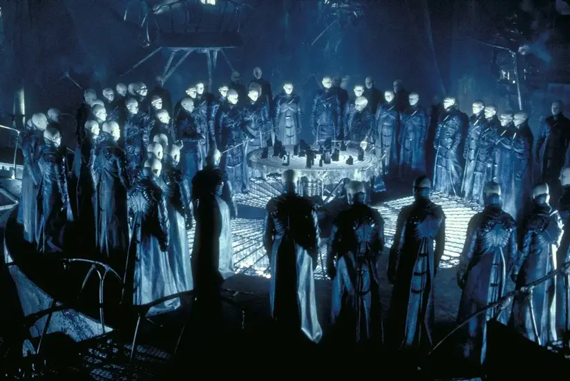 ← «Тёмный город», 1998
