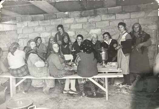 Встреча жителей села Караджалари, Грузия, 1989 © Institurion by Galib Gassanoff @institution_official
