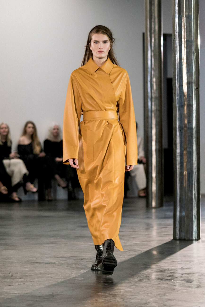 THE%20ROW%2C%20%u041E%u0421%u0415%u041D%u042C-%u0417%u0418%u041C%u0410%202017/2018