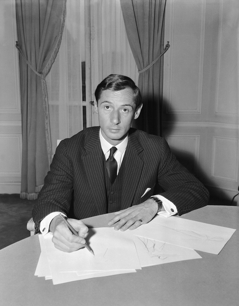 Марк Боан вскоре после того, как возглавил Дом высокой моды Christian Dior, 1960