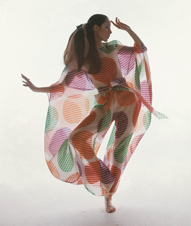 Мойра Свон в прозрачном комбинезоне от Dior, Vogue 1969 Фото: Bert Stern/Condé Nast via Getty Images