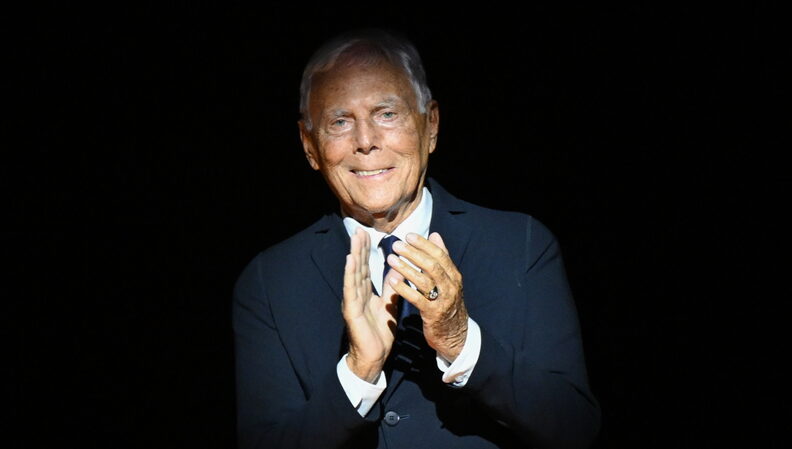 Giorgio Armani Group возможно продаст долю компании уже в сентябре