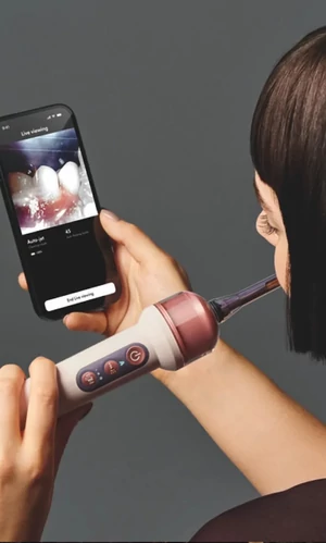 Dyson выпустил первую зубную щетку со встроенной камерой