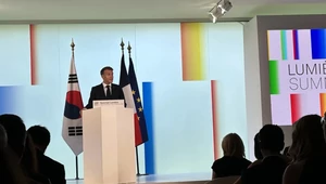 Эммануэль Макрон призвал защитить кино от соцсетей и ИИ