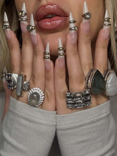 Осенний и зимний маникюр @nailsbyaleeshah