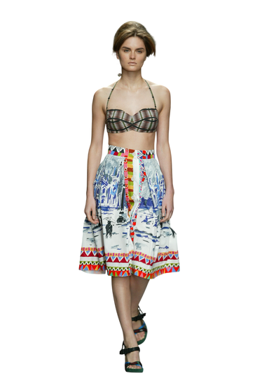 Prada весна-лето 2004