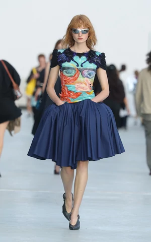 Много шоу из ничего. Что не так с дебютом Лориса Мессины и Симоне Риццо в Moschino 
