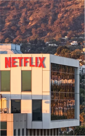 Netflix планирует масштабные сокращения сотрудников