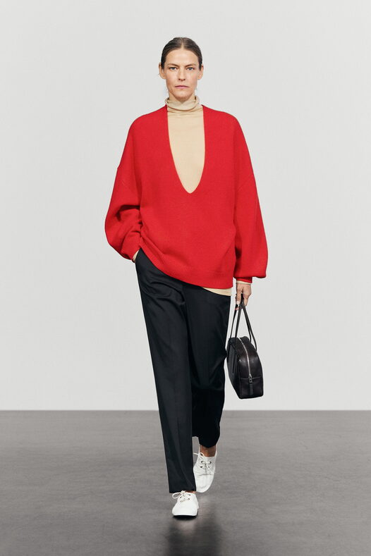 Massimo Dutti, 15 358 ₽