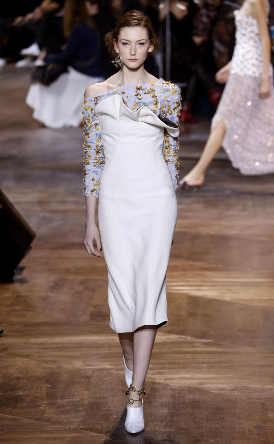 COUTURE%2C%20%u0412%u0415%u0421%u041D%u0410%202016