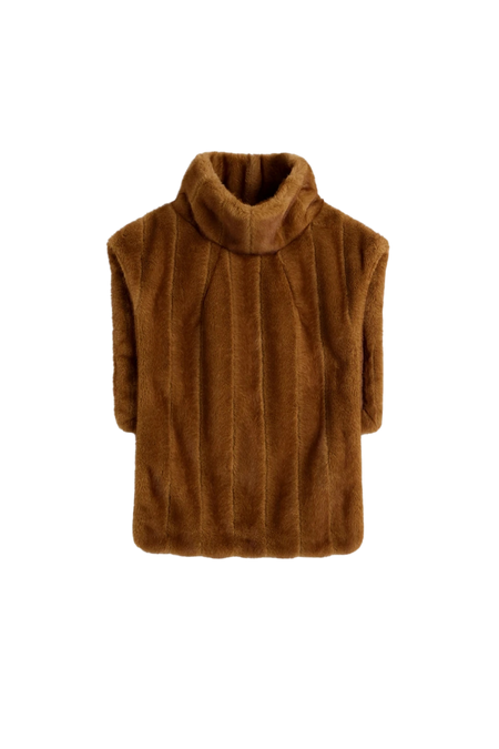 Манишка из искусственного меха 2Mood, 12 980 ₽