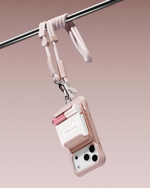 Магнитный держатель для телефона с отделениями для косметики MagSafe 2‑в‑1, Fenty Beauty x Casetify, $42