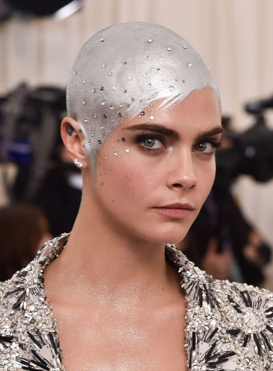 %u041A%u0410%u0420%u0410%20%u0414%u0415%u041B%u0415%u0412%u0418%u041D%u042C