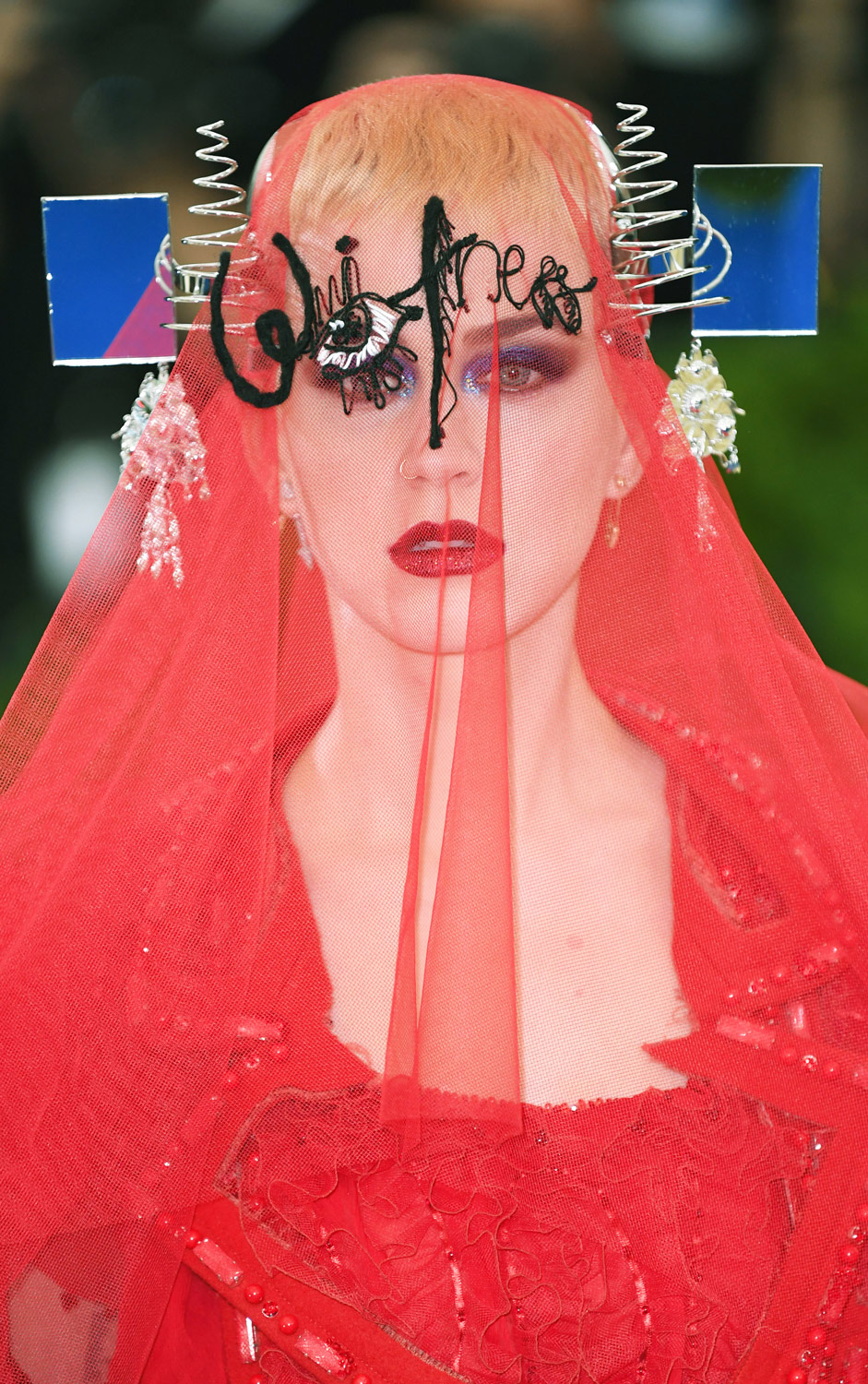 %u041A%u042D%u0422%u0418%20%u041F%u0415%u0420%u0420%u0418%20%u0412%20MAISON%20MARGIELA