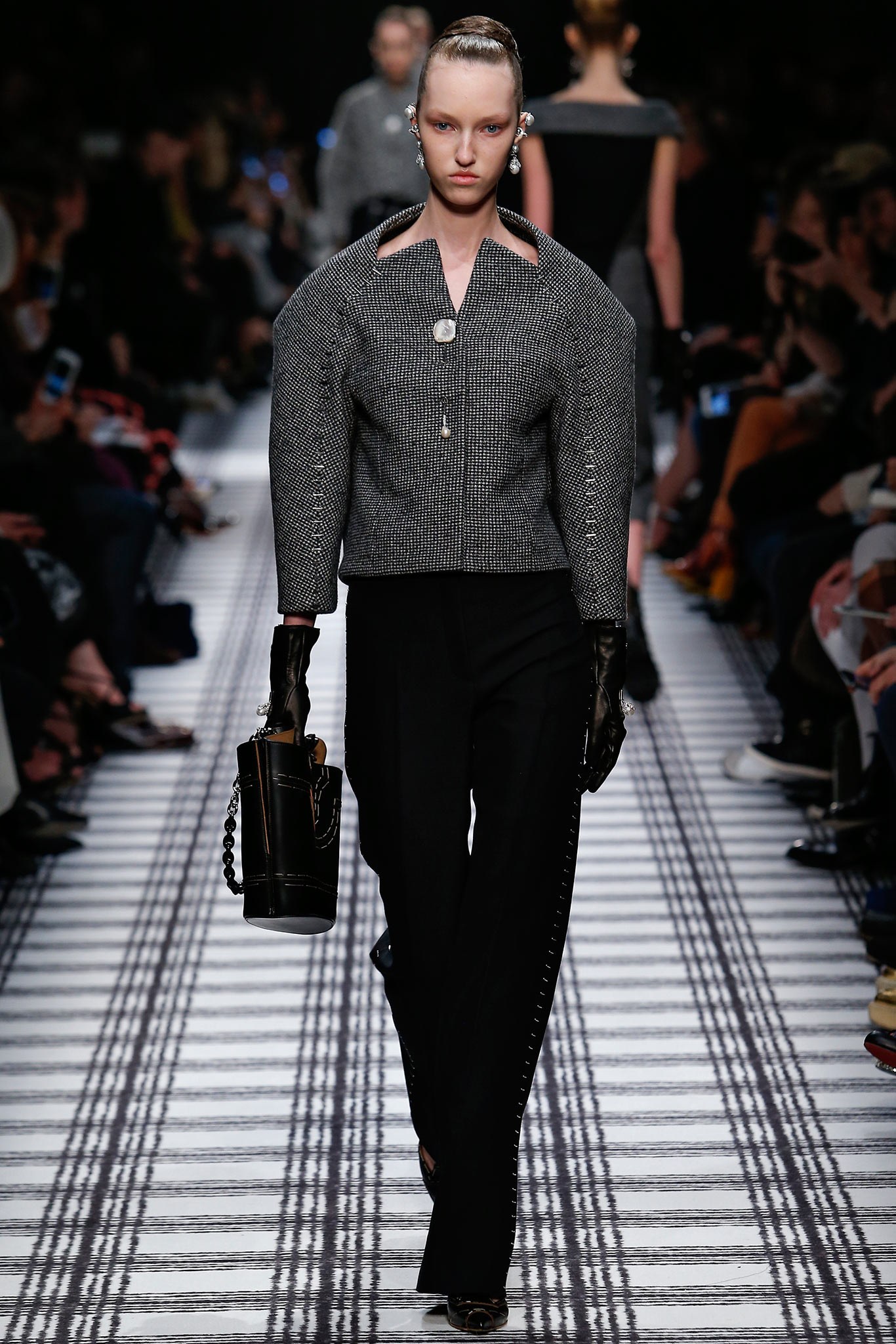 История бренда Balenciaga и его создателя Кристобаля Баленсиага