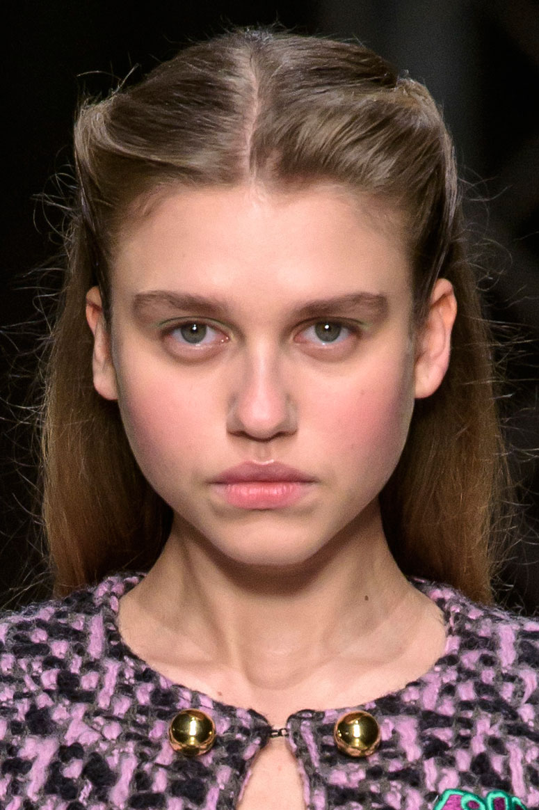 Тренд будущей осени: глиттерные маски, как на показе Giambattista Valli изображения Тренд будущей осени: глиттерные маски, как на показе Giambattista Valli изоражения