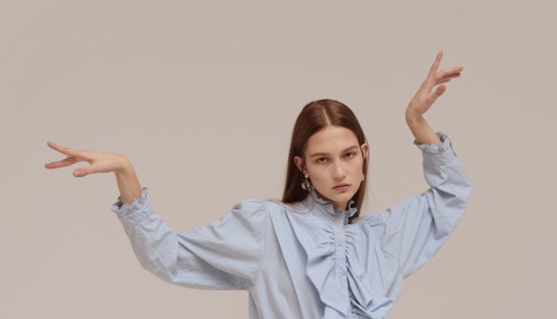 Знакомьтесь: Вика Евсеева — 16-летняя модель, которую вы теперь регулярно видите на показах Chanel