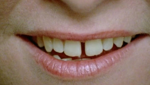 Это к счастью: ода щербинкам между зубами в документальном фильме с Лорен Хаттон